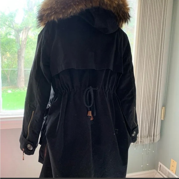 Coat with real fur trim - Picture 2 of 4